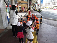 �������胉���h ���{��