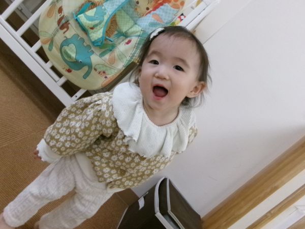 『ばぁ♡』ととってもかわいいお顔(^^♪