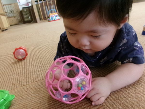 オーボール見っけ♡ニギニギして遊んだよ(#^^#)