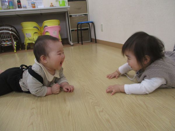 『ばぁ』☆仲良し姉妹part2♡笑顔いっぱい(*^^)v