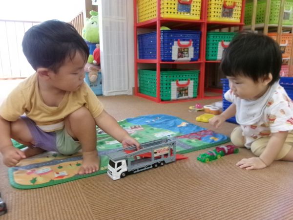 一緒に車遊び(^^)/