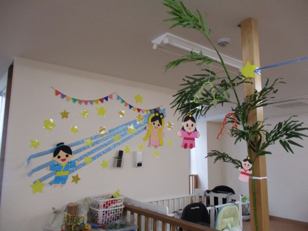 七夕準備 O 広島 福岡市中央区 博多 天神の託児所 一時預かり おかえりランド