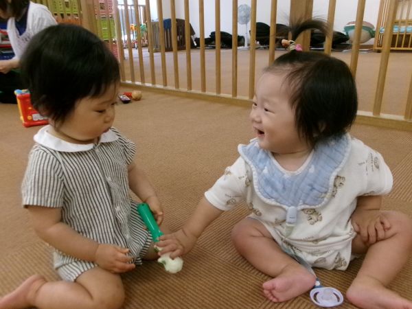 はいどうぞ!楽しい音がするよ♪