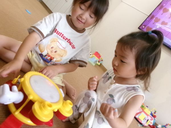 仲よし姉弟!!太鼓をどんどん楽しいんだよ(^^♪