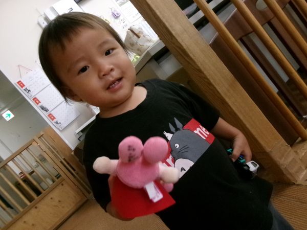 赤ちゃんまんと一緒♡見てみてと見せてくれたね♡