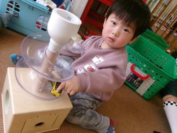 ピューっと車を走らせたよ!!