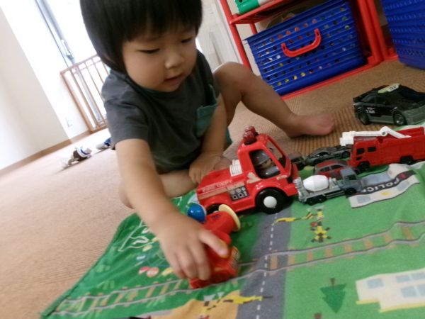 たくさんの車!!見つけたよ(^^)/ぶーーん🚙