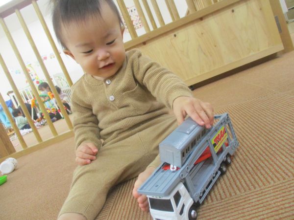 キャリアカーに電車を乗っけたよ\(^o^)/