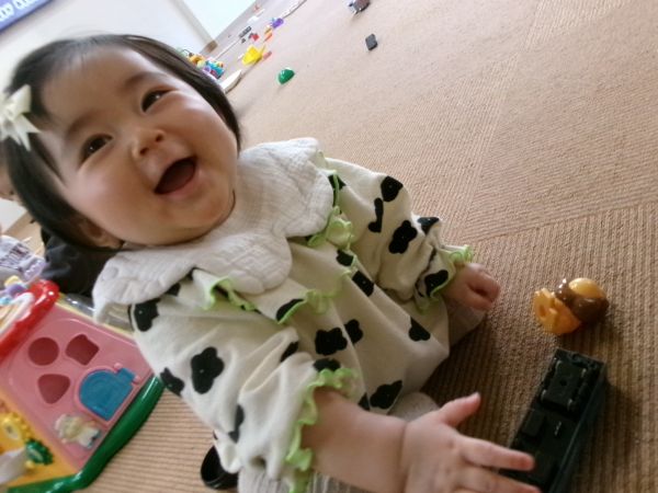 このおもちゃで遊ぼうかな?(^^)