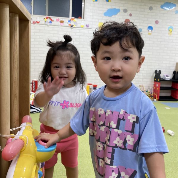 いっしょに遊んで仲良しこよし💖💛