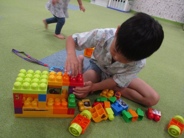 ブロックでお城作るよー🏰