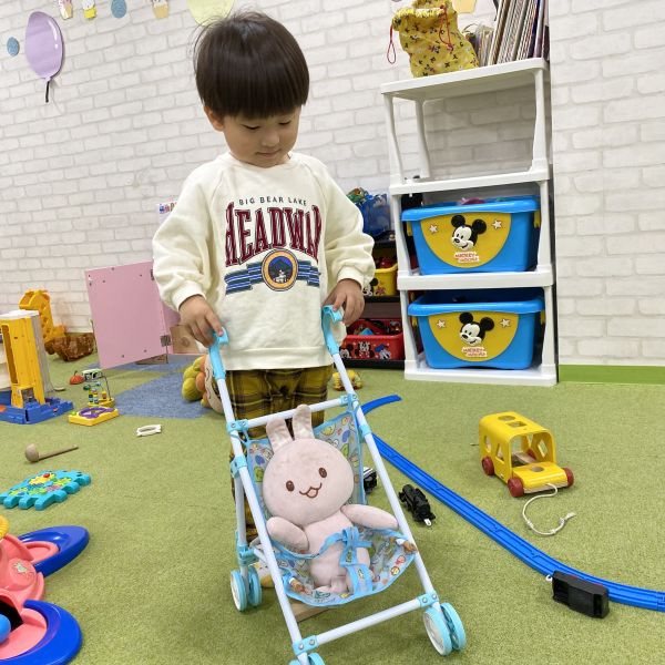 ベビーカーでお散歩🎵