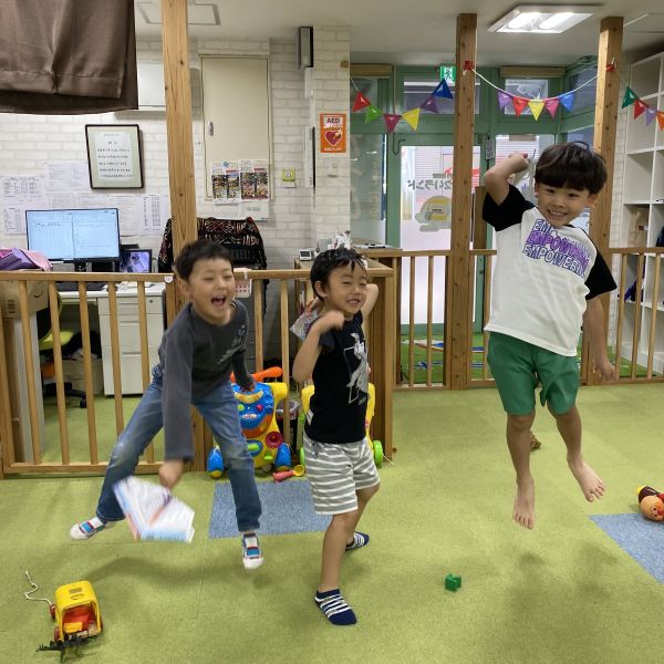 すぐに仲良くなったよ!ジャーンプ😆