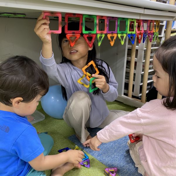 みんなで飾り付け🚩🚩パーティーが始まります~(^_-)-☆💕