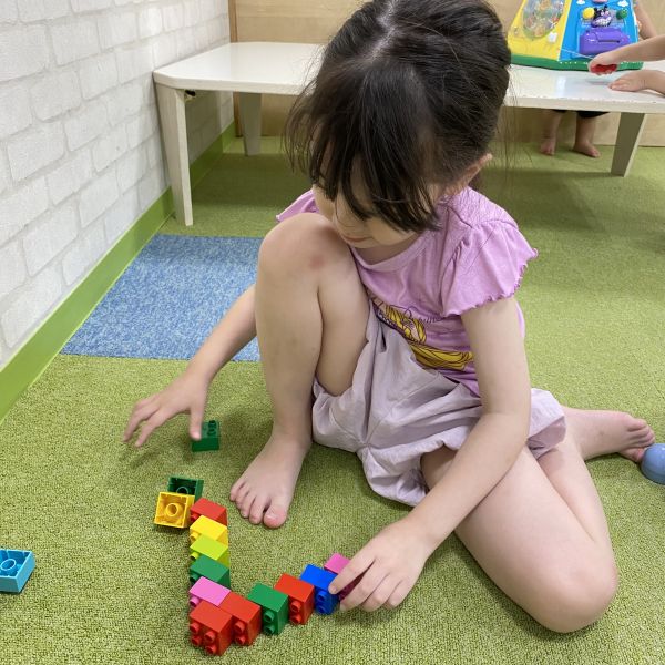 ブロック遊び✩集中して重ねたよ✌