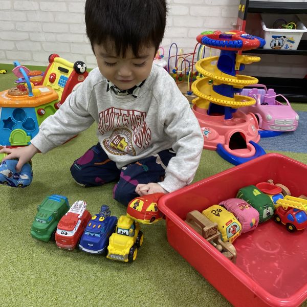 車をたくさん並べたよ🚗✨