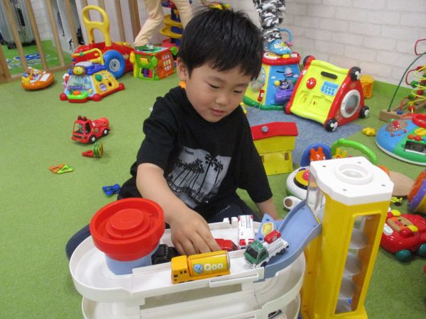 色んなミニカー、ブーン🚗💨