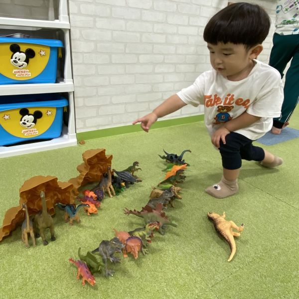 恐竜カッコいいね~🦖