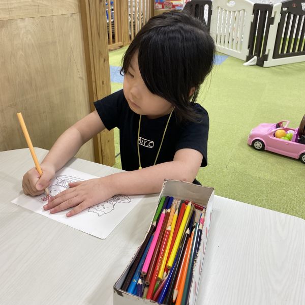 ぬり絵タイム✍