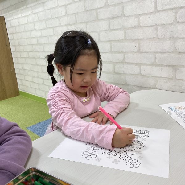 ぬり絵だいすき💖