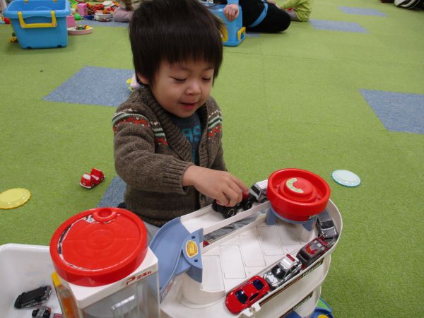 ミニカー、ぶーん🚗💨