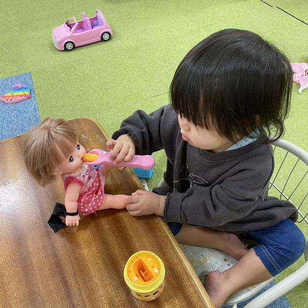 メルちゃんお食事🍚はい!どうぞ~😊