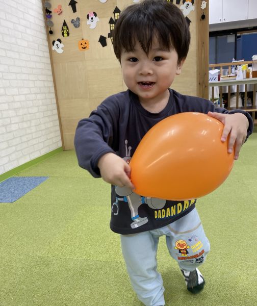 風船遊びで元気いっぱい🎈