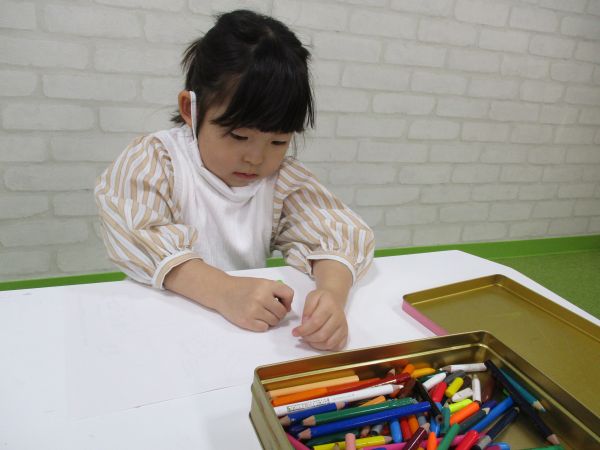 お絵かきに集中👀✎💗