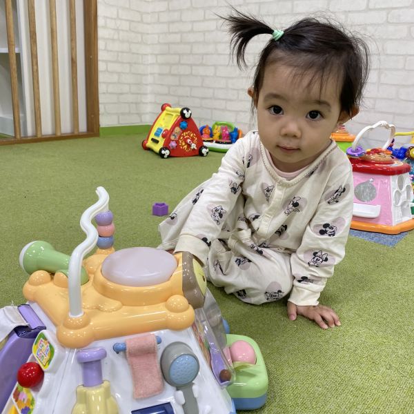 おもちゃから何か聞こえるよ~🎵😊