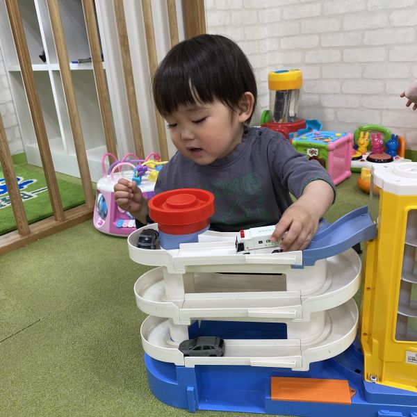 ミニカー、ぶーん🚗💨