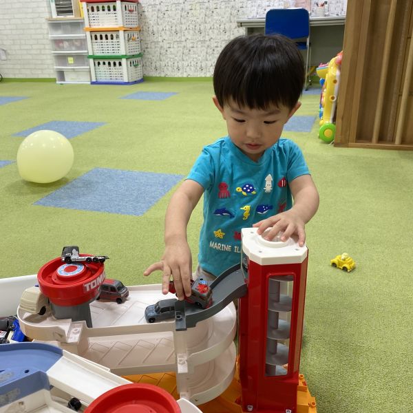 ミニカー、ぶーん🚗💨