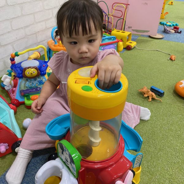 ボールころころ~🥎楽しいね😆