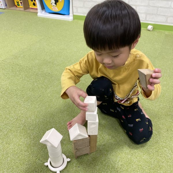 そーっと!そーっと‼倒れないように('ω')ノ