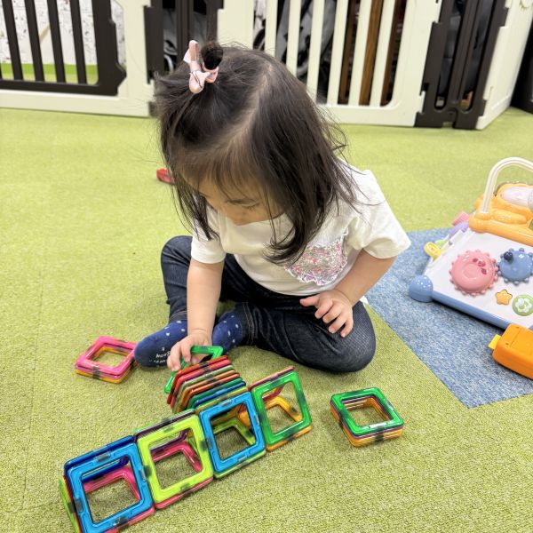 マグネットブロックでお家作ろう🏡
