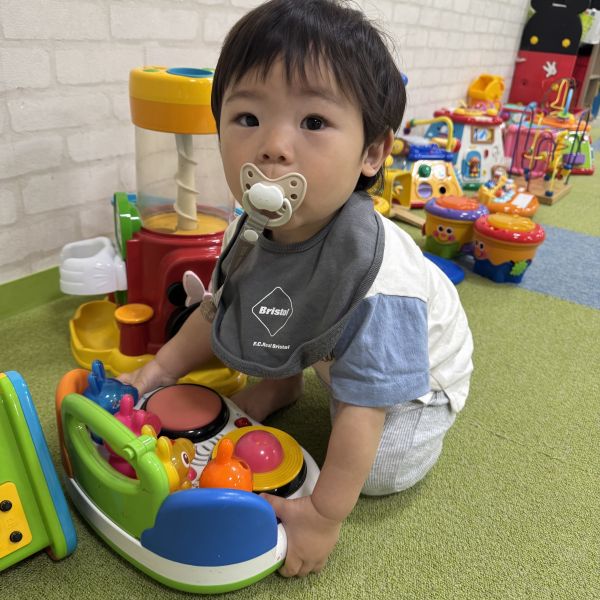 音楽に合わせて演奏中♪