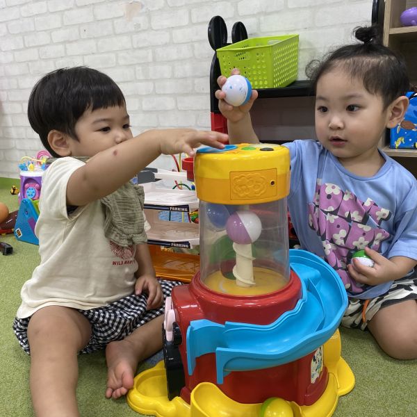 一緒にボール🥎コロコロ!(^^)!