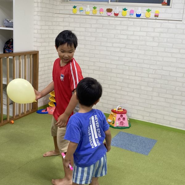 兄弟仲良く風船遊び🎈