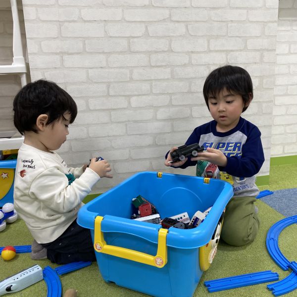 一緒にプラレール遊び🚃