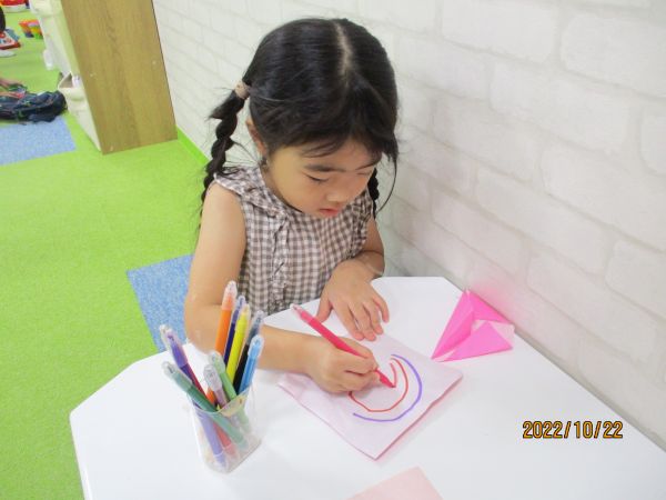 おえかき上手💗ママに虹を描くんだ~🎶