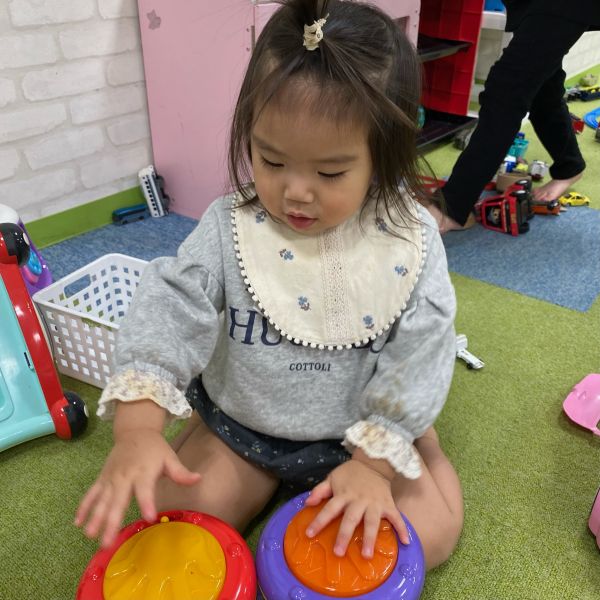 お歌に合わせて太鼓披露中🥁