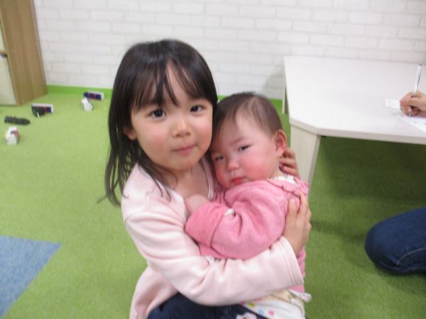 優しいお姉ちゃんは、まるでママのよう🥰