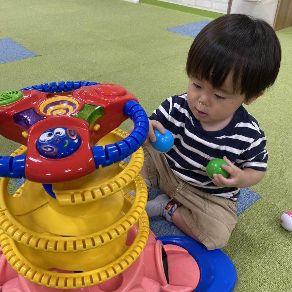 ボールタワーでコロコロ~🥎