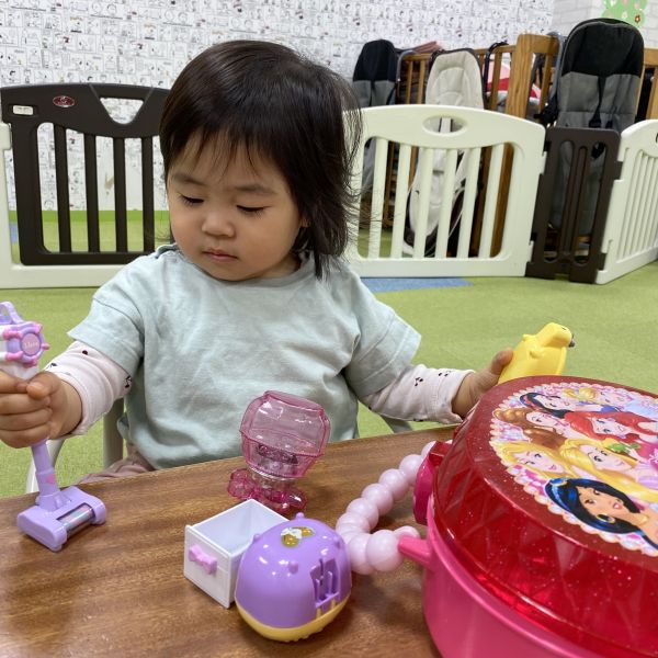 プリンセスのカバンから楽しそうな玩具が👸✨💖