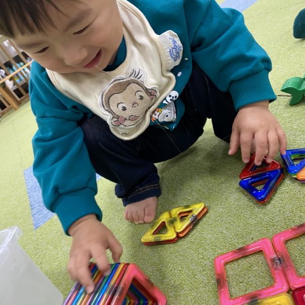 マグネットブロック楽しいね😊