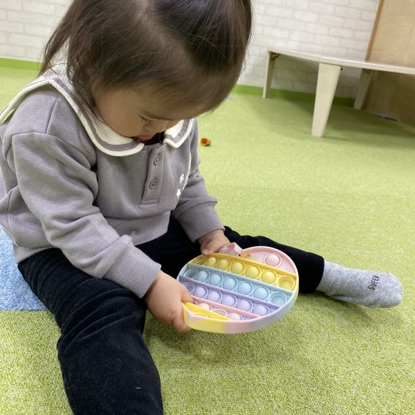 プチプチに集中👀