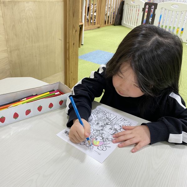 ぬり絵タイム✍