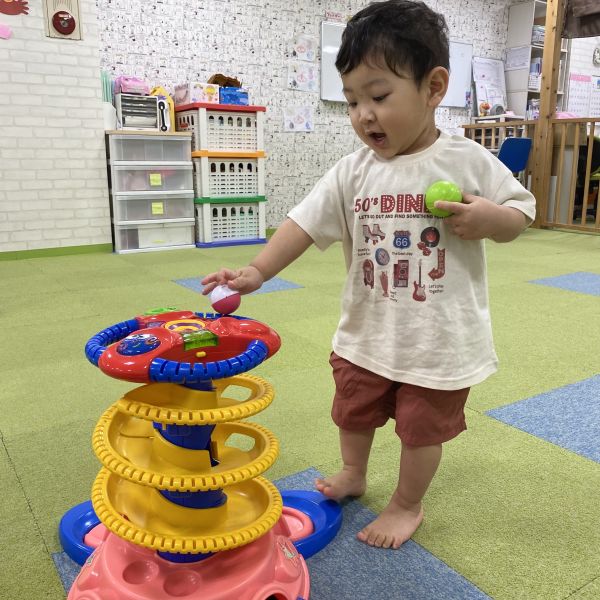 ボールタワーでコロコロ~🥎