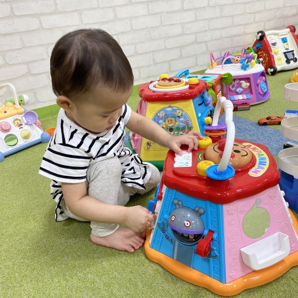 アンパンマンのドア開くかな~🔑