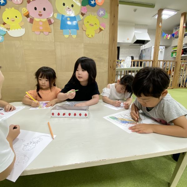 みんなでぬりえタイム✍