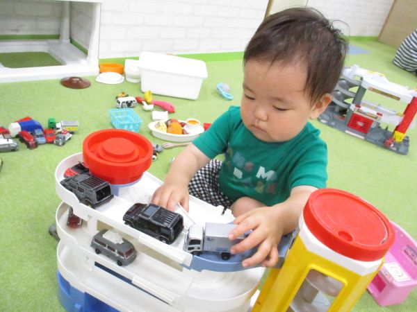 ミニカー、ぶーん🚗💨